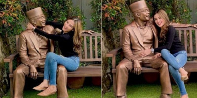 Wanita Cantik Berfoto Mesra dengan Patungnya, Ridwan Kamil: Berbahaya 