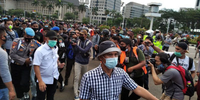 Ikut Unjuk Rasa, Banyak Mahasiswa Kecopetan