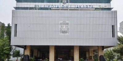 Nekat, Seorang Wanita Bawa Bensin Ingin Bakar Kantor Anies Baswedan