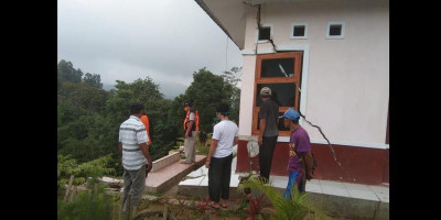 Terdampak Longsor, Sejumlah Ruangan Sekolah di Lebak Rusak