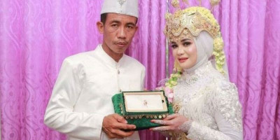 Netizen Heboh, Pria Mirip Jokowi Nikahi Gadis di Lombok