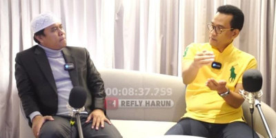 Diajak Kolaborasi Sugi Nur, Refly Harun: Hormati Praduga Tak Bersalah