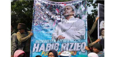 Yang Jemput Rizieq Shihab Biasa Saja, Jangan Berkerumun 