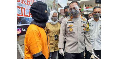 Jalan-jalan Tapi Nggak Punya Uang, Gadis Muda Tikam Sopir Taksi Online