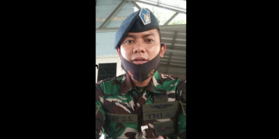 Nyanyi 'Marhaban Pemimpin FPI Habib Rizieq Shihab', Anggota TNI AU Ini Diborgol Polisi Militer