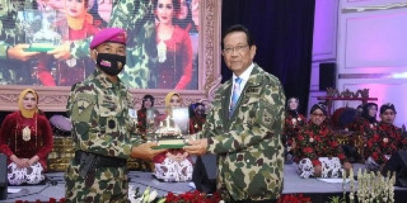 HUT Ke-75, Marinir Terima Kado Gending Gati Dari Sultan HB X