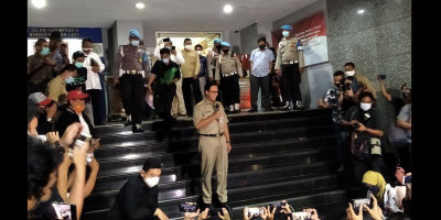 Anies Diberondong 33 Pertanyaan Oleh Penyidik Polda  