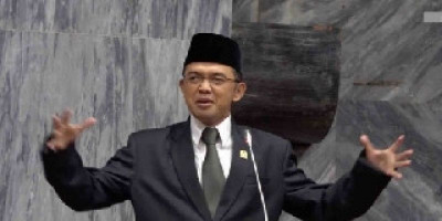 Nomor WhatsApp Kiai Maman Imanulhaq Diretas