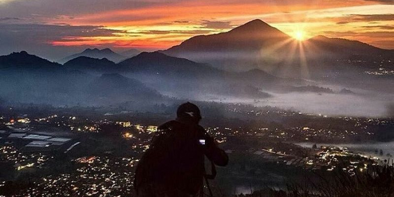 Gunung Batu, Tempat dengan Ketinggian 1.228 Mdpl Pas untuk Menikmati Kota Bandung