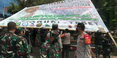 1.483 Spanduk dan Baliho di Jakarta Dicopot, Bukan Oleh TNI-Polri