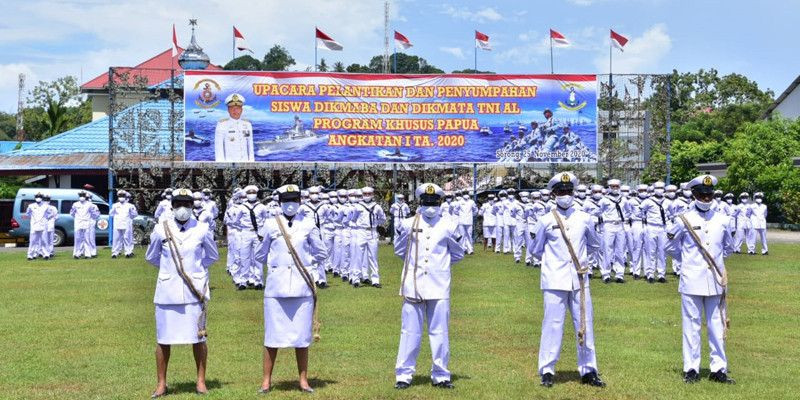 Danpasmar 3 Hadiri Pelantikan Bintara dan Tamtama TNI AL Program Khusus Papua 