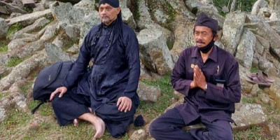 Merasakan Sensasi Spiritual di Gunung Padang