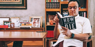Lalai Soal Kerumunan di Rumah Rizieq, Anies Copot Wali Kota dan Kadis LH