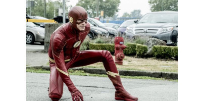 Serial The Flash Tunda Syuting Gara-gara Kru Kena Covid-19