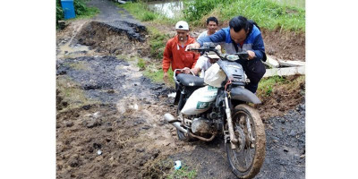 Akses Jalan di Cidadap Putus Akibat Tanah Bergeser