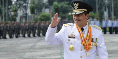 Pulang dari Jakarta, Gubernur Riau dan Istri Positif Covid-19