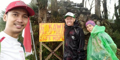 Gunung Kawi yang Gila