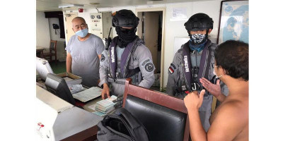 KN Tanjung Datu-301 Bantu Kapal Tiongkok yang Mengalami Kerusakan Kemudi