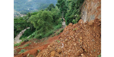 Akses Jalan Dua Desa di Cibinong Masih Tertimbun Longsor 