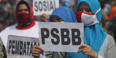 PSBB Transisi Diperpanjang 2 Pekan, Anies Buka Opsi Tarik Rem Darurat Lagi 