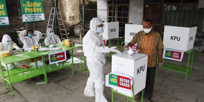 Paket Hemat, Pilkada 2020 Tidak Dongkrak Perekonomian