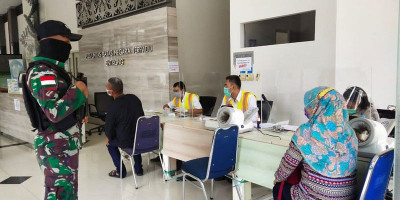 Pengawasan Ketat PMI Cara Satgas Pamtas Yonif 642 Cegah Penyebaran Covid-19