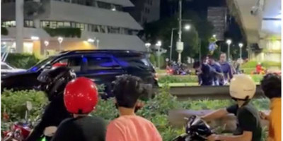 Lagi Viral, Rombongan Gubernur Viktor Laiskodat Keroyok Pengendara Gara-gara Jalurnya Dipotong  