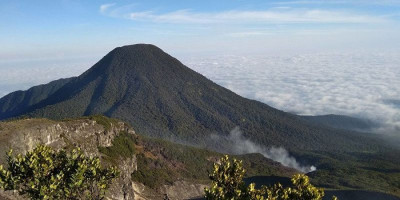 Pendakian Gunung Gede Pangrango Dibuka Kembali Besok, Hati-hati Cuaca Ekstrem