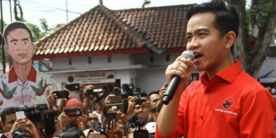 Ruhut Sitompul: Gibran Punya Kesempatan Maju Calon Gubernur DKI Jakarta