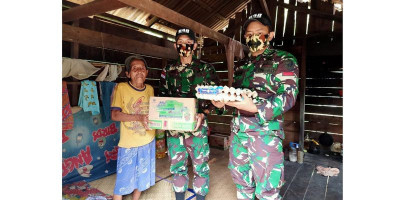 Peringati Hari Juang TNI AD, Satgas Yonif 642 Bagikan Sembako dan Sunatan Gratis