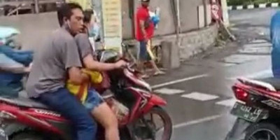 Berita Terpopuler: Sejoli Mesum di Lampu Merah, Pak Haji Sebut Polisi Seperti PKI dan Kapolda Diancam Dibunuh