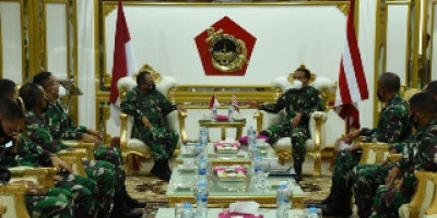 Tradisi Kenaikan Pangkat Korps Marinir