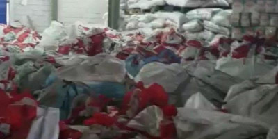 50 Ribu Karung Bansos Terbengkalai 3 Bulan di Gudang
