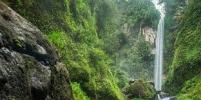 Air Terjun Agal, Serpihan Surga 10 Tingkat di Hutan Lindung