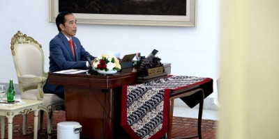Peringatan Hari Ibu, Jokowi Kenang Sosok Almarhumah Ibunda