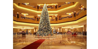 Deretan Pohon Natal Termahal di Dunia