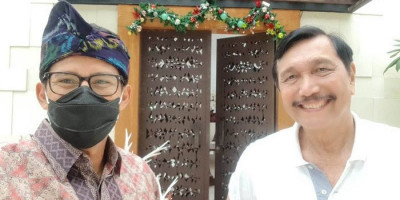 Luhut Sampaikan Vaksin Covid-19 Segera Hadir, Sandiaga Uno Diberi Arahan Langsung