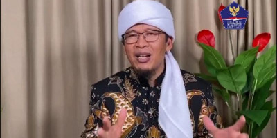 Dikabarkan Talak Tiga Istrinya, Begini Kondisi Aa Gym