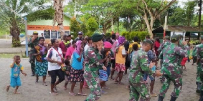 Tarian Adat Suling Tambur Warga Perbatasan 