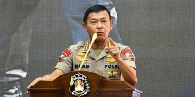 Jelang Pensiun, Kapolri Idham Azis Naikkan Pangkat 44.884 Personel  