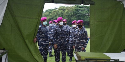Danpasmar 1 Dampingi Dankormar Tinjau Rumah Sakit Lapangan