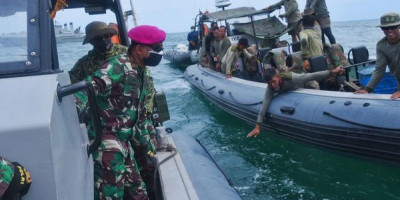 Danpasmar 1 Tinjau Proses SAR Jatuhnya Pesawat Sriwijaya Air Oleh Prajurit Yontaifib 1 Marinir TNI AL