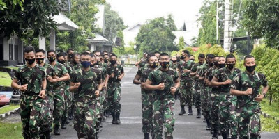 Jaga Stamina Tubuh, Prajurit Gurita Cakti Laksanakan Olahraga Bersama