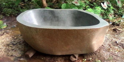 Bernilai Tinggi, Rudy Sumardi Ciptakan Bak Mandi Alami dari Material Gunung Salak
