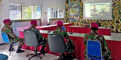 Prajurit Brigif 2 Marinir Pasmar 2 Laksanakan Ibadah Dan Perayaan Natal Melalui Vidcon