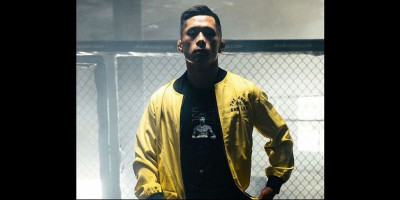 Koleksi ONE x Bruce Lee Edisi Terbatas Rayakan 80 Tahun Bruce Lee