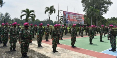 Komandan Batalyon Zeni 2 Marinir Pasmar 2 Sambut Prajurit Satgas Percepatan Pembangunan Lombok Tahap II