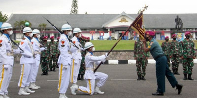 Danyon Taifib 2 Marinir Pasmar 2 Pimpin Upacara Wisuda Purna Tugas Dan Mutasi Prajuritnya