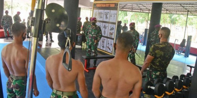 Komandan Pasmar 2 Tinjau Sarana Fitness Brigif 2 Marinir