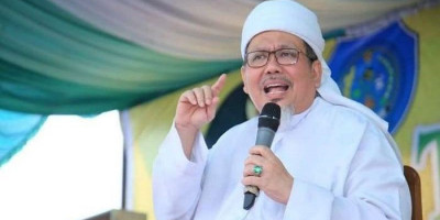 Ustaz Tengku Zulkarnain Sebut Opini Mahfud MD Soal Laskar FPI Sesat 